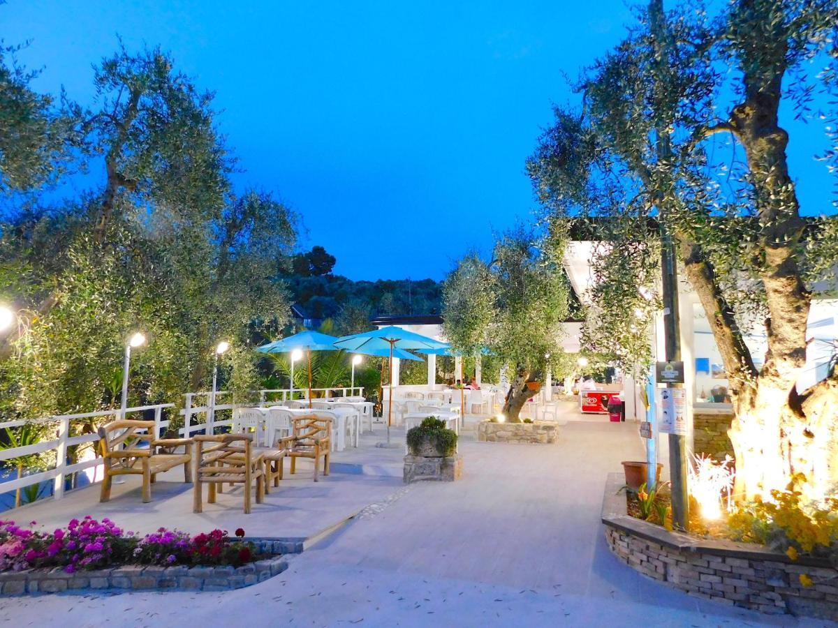 Village Valle D'Oro Aparthotel サン・メナイオ エクステリア 写真
