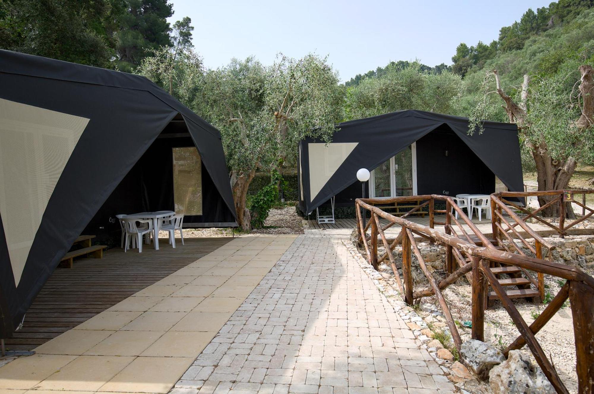 Village Valle D'Oro Aparthotel サン・メナイオ エクステリア 写真